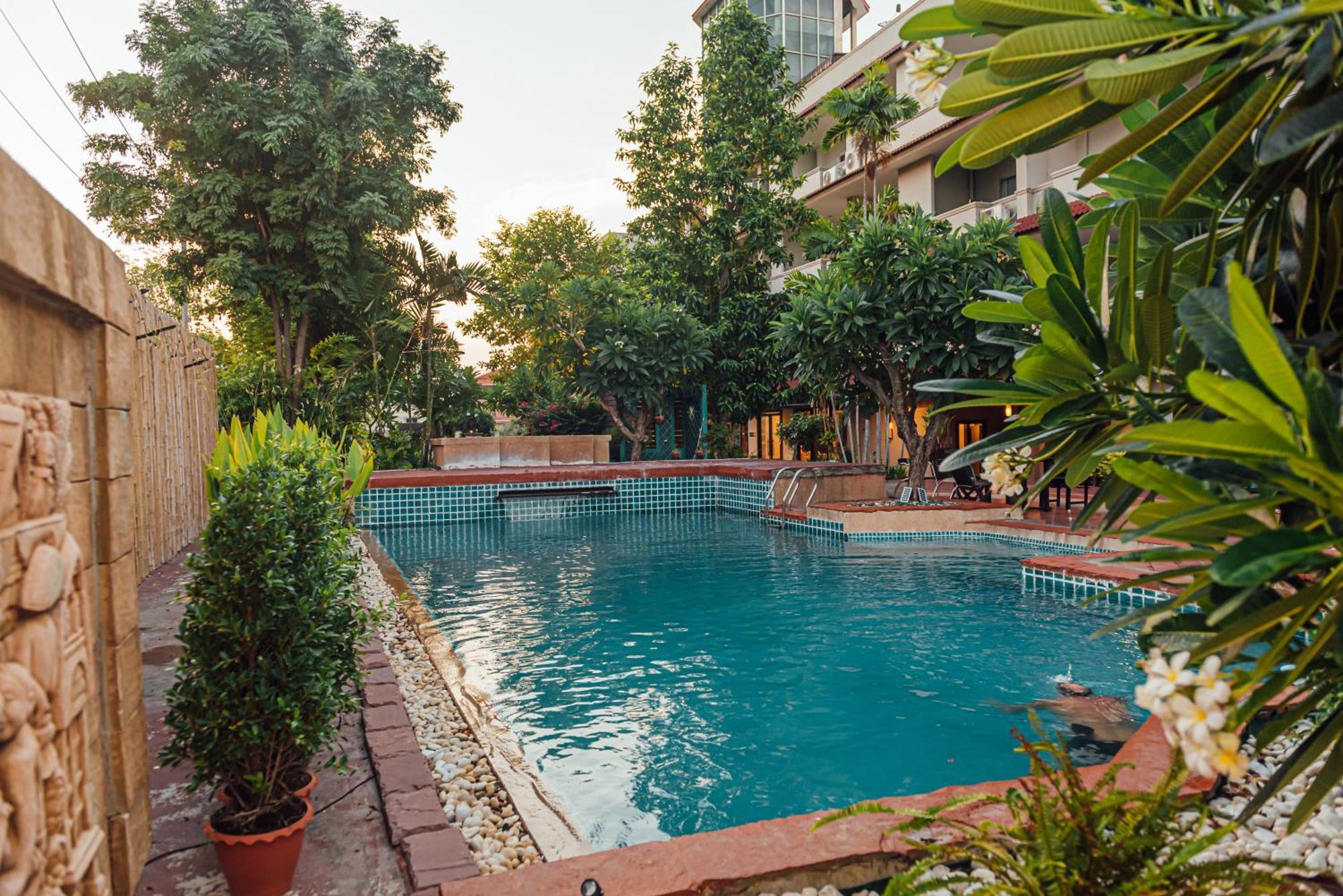 Gazebo Resort Pattaya Exterior photo