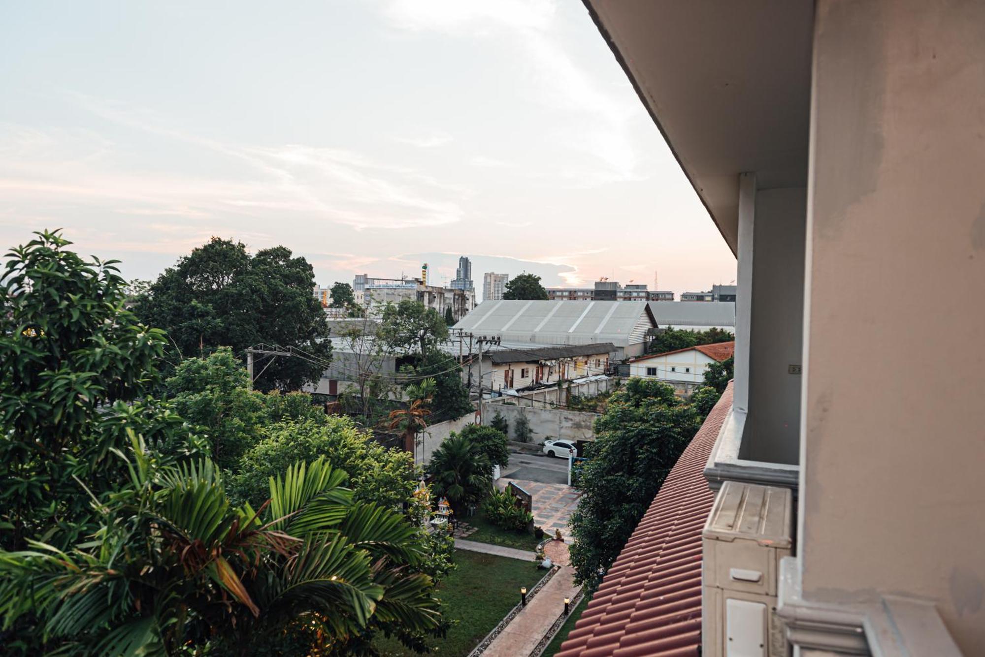 Gazebo Resort Pattaya Exterior photo